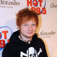 Ed Sheeran habillé comme un clochard selon le magazine GQ