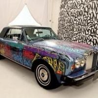 Eric Cantona : l&#039;horrible Rolls Royce de l&#039;ex-footballeur vendue à 125 000 euros aux enchères !