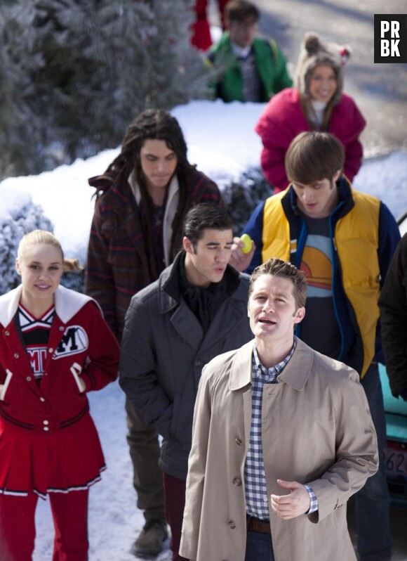 Les New Directions viennent en aide à Will dans Glee