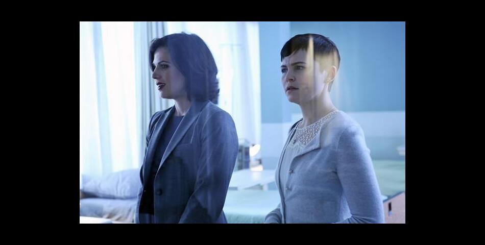 Snow et Regina lors de leur arrivée à Storybrooke dans Once Upon a Time
