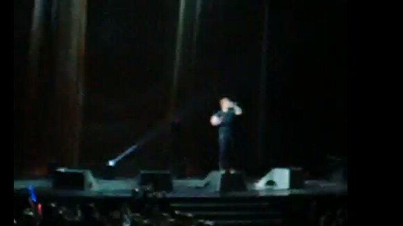 Ed Sheeran : grosse chute sur scène pendant un concert de Taylor Swift
