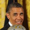 Barack Obama s'éclate avec un ballon de foot