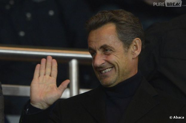 Nicolas Sarkozy venu en grand supporter du PSG au parc des Princes le 29 mars 2013