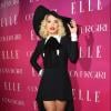 Rita Ora a dévoilé un look glamour pour la soirée Elle Women in Music dans un smoking-robe Yves Saint-Laurent.
