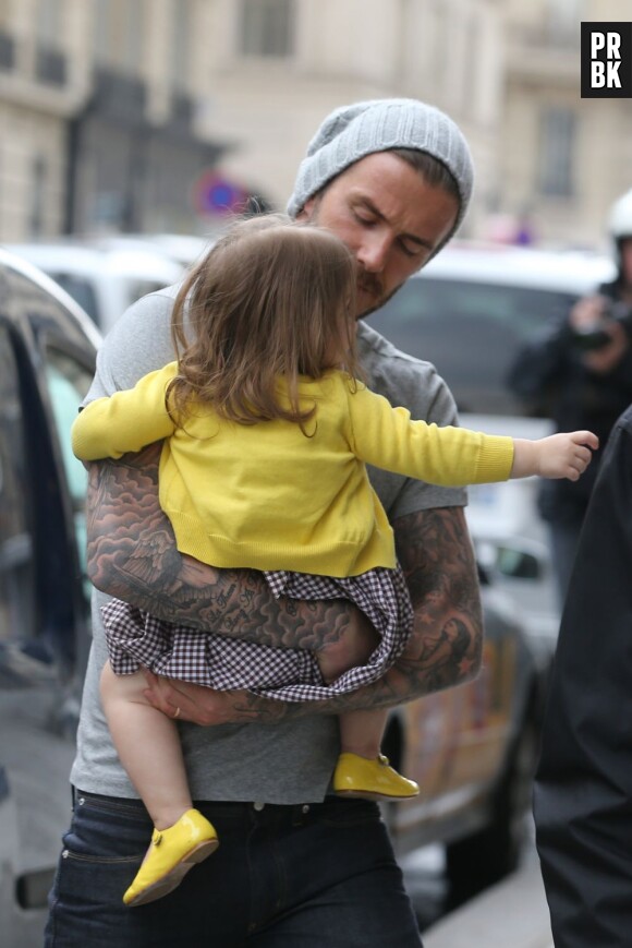 David Beckham, papa poule avec Harper à Paris