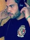 Kevin Miranda a posté une photo de lui sur Facebook en studio d'enregistrement.