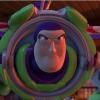 Buzz L'éclair prêt à sauver ses amis dans Toy Story