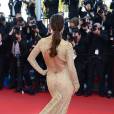 Eva Longoria a dévoilé sa chute de reine pendant le festival de Cannes 2013