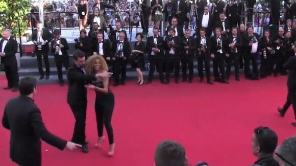 Afida Turner virée du tapis rouge de Cannes 2013 ? Par ici la sortie Madame svp