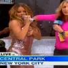 Mariah Carey fait exploser sa robe en direct sur Good Morning America le 24 mai 2013