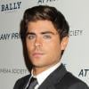 Zac Efron : aurait tenté de faire plusieurs threesomes