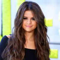 Selena Gomez : fashionista sexy et radieuse pour sa première collection avec Adidas