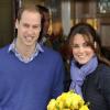 Kate Middleton et le Prince William à la sortie de l'hôpital King Edward VII le 6 décembre 2012