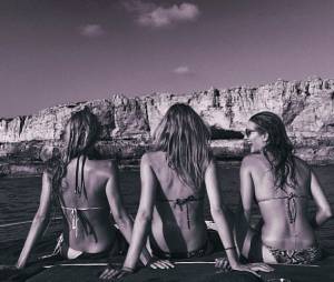 Rosie Huntington-Whiteley : séjour à Ibiza après sa rupture avec Jason Statham