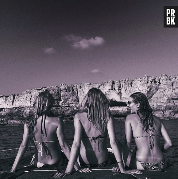 Rosie Huntington-Whiteley : séjour à Ibiza après sa rupture avec Jason Statham