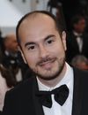 Kyan Khojandi sera sur la scène de l'Européen à Paris le 7 octobre lors de la soirée 'Les parrains font leur show' au profit de l'association 'Un cadeau pour la Vie'