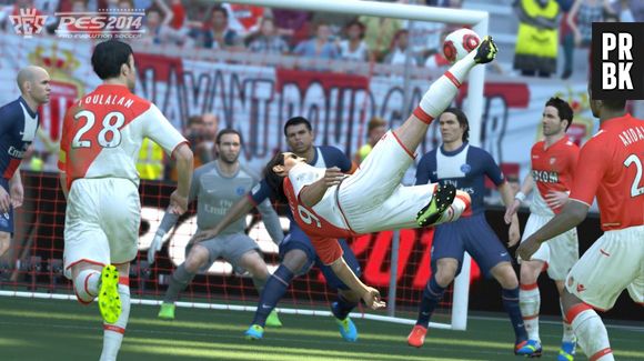 PES 2014 est sorti le 19 septembre 2013 en Europe sur Xbox 360, PS3, PC et PSP