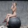Miley Cyrus nue dans le clip de Wrecking Ball