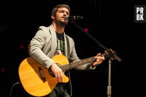 Grégoire a sorti son 3e album "Les Roses de mon silence"