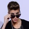 Justin Bieber lance le 7 octobre 2013 les "Music Mondays" avec un premier titre inédits 'Heartbreaker'