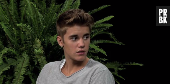 Justin Bieber lance le 7 octobre 2013 les "Music Mondays" avec un premier titre inédits 'Heartbreaker'
