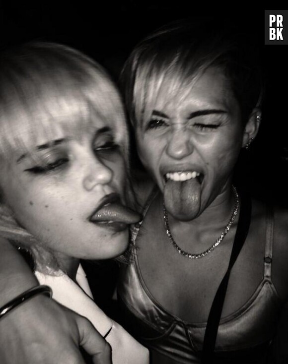 Miley Cyrus se fait draguer par l'industrie du porno.