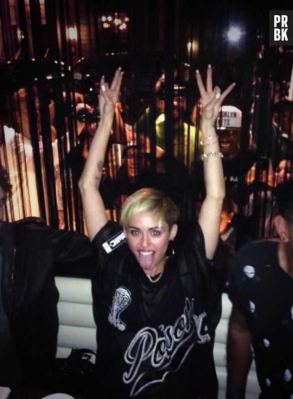Miley Cyrus prête à tourner un film X ?