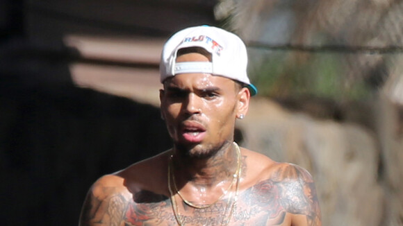 Chris Brown "un ange" ? Sa mère le défend et accuse ses amis
