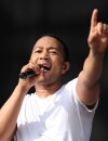 John Legend : le chanteur de All of me a offert un live improvisé dans une rue de Los Angeles à ses fans