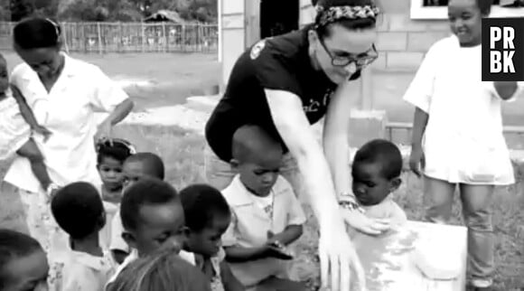 Katy Perry nouvelle ambassadrice pour l'UNICEF pour aider à lutter contre les violences envers les enfants