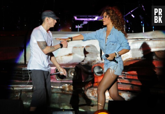 Eminem et Rihanna, en duo sur scène au V Festival en 2011
