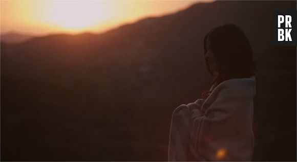 Lucy Hale dans le clip de You Sound Good to Me