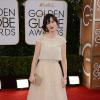 Golden Globes 2014 : Zooey Deschanel sur le tapis-rouge le 12 janvier 2014 à Los Angeles