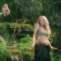 Shakira se démultiplie et ressort son déhanché pour une pub