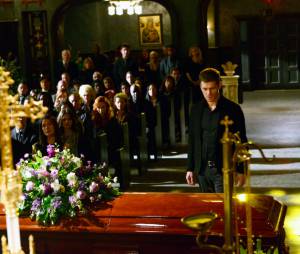 The Originals saison 1, épisode 20 : Joseph Morgan sur une photo