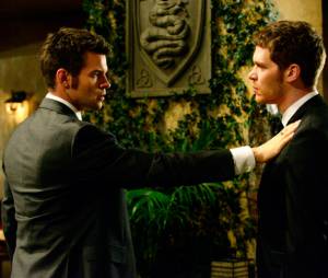 The Originals saison 1, épisode 20 : Daniel Gillies et Joseph Morgan sur une photo