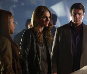 Castle saison 6, épisode 22 : Stana Katic et Nathan Fillion sur une photo