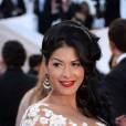  Ayem Nour magnifique sur le tapis rouge du Festival de Cannes, le 16 mai 2014 