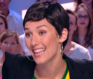 Cristina Cordula imitée par Doria Tillier dans Le Grand Journal de Canal + du 12 juin 2014