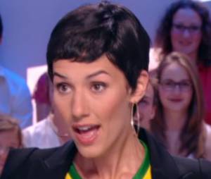 Doria Tillier parfaite en Cristina Cordula dans Le Grand Journal du 12 juin 2014
