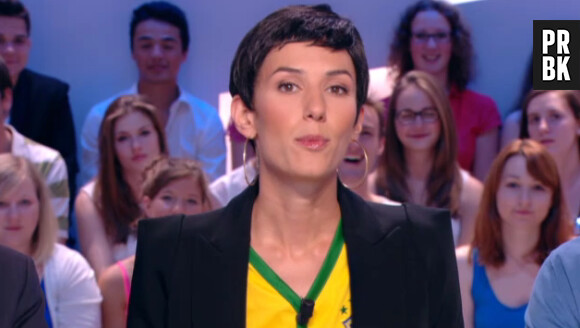 Doria Tillier dans la peau de Cristina Cordula pour le lancement de la Coupe du Monde 2014