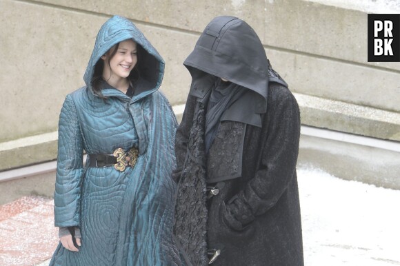 Hunger Games 3 : Jennifer Lawrence et Liam Hemsworth complices en tournage en France, le 7 mai 2014 à Ivry-sur-Seine