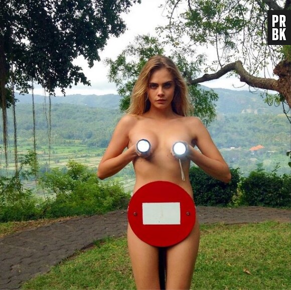 Cara Delevingne entièrement nue sur Instagram, mais avec humour, toujours