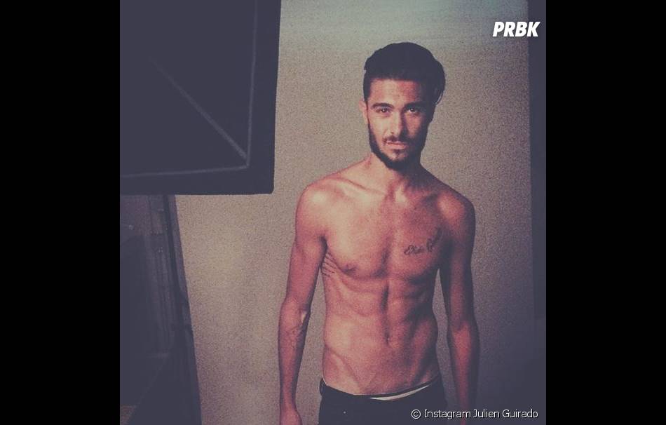 Julien Guirado exhibe ses abdos et ses pec sur Instagram