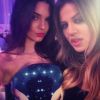 Kendall Jenner et Khloe Kardashian, selfie gonflé !