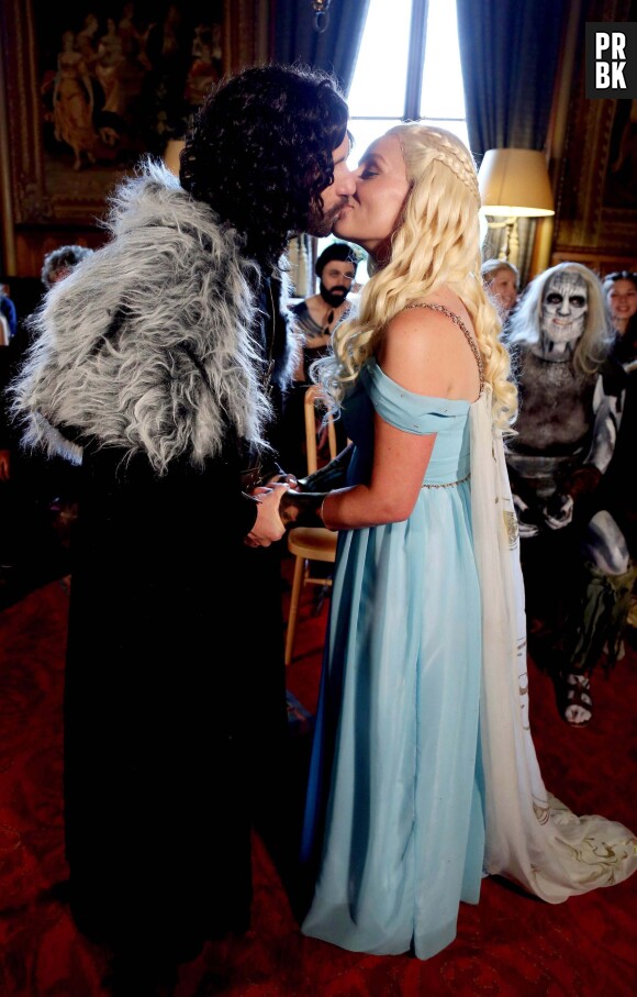 Game of Thrones : Kerry Ford et Darren Prew se sont mariés déguisés en Khaleesi et Jon Snow, le 1er juillet 2014