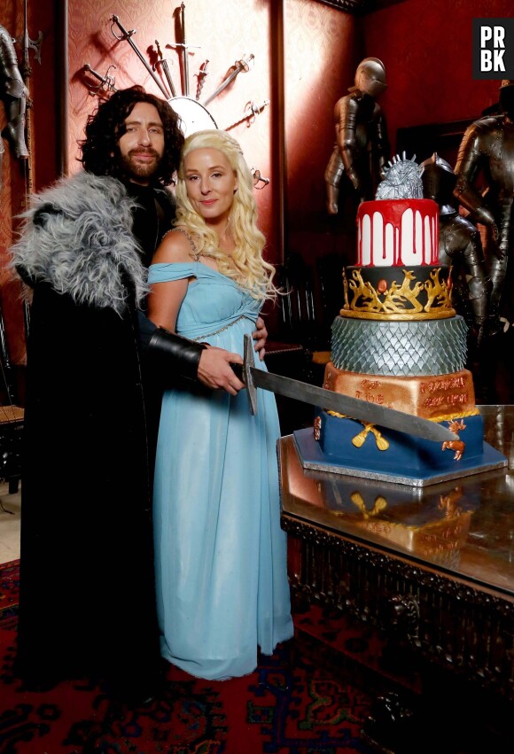 Kerry Ford et Darren Prew durant leur mariage en mode Game of Thrones, le 1er juillet 2014