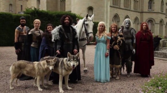 Game of Thrones : des fans transformés en Daenerys et Jon Snow pour leur mariage