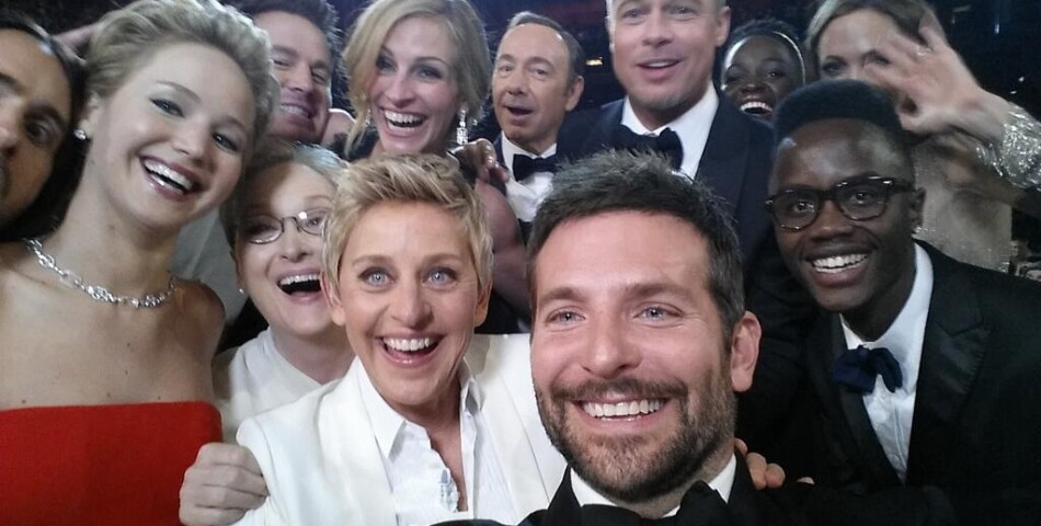  Le c&amp;eacute;l&amp;egrave;bre selfie des Oscars d&#039;Ellen DeGeneres, retweet&amp;eacute; plus de 3 millions de fois. 