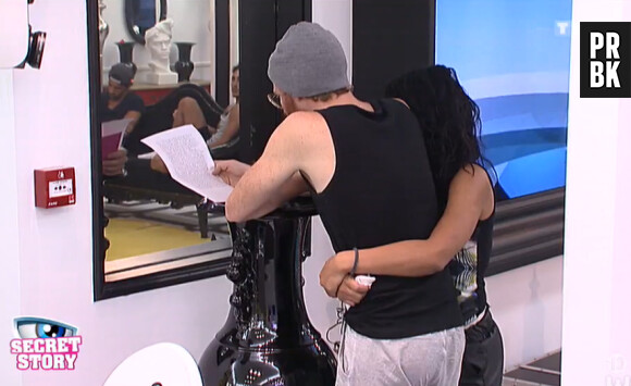 Secret Story 8 : Jessica fait lire la lettre de ses proches à Geoffrey